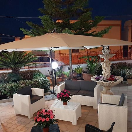 Il Giardino Di Elda Hotel Melissano Exterior foto